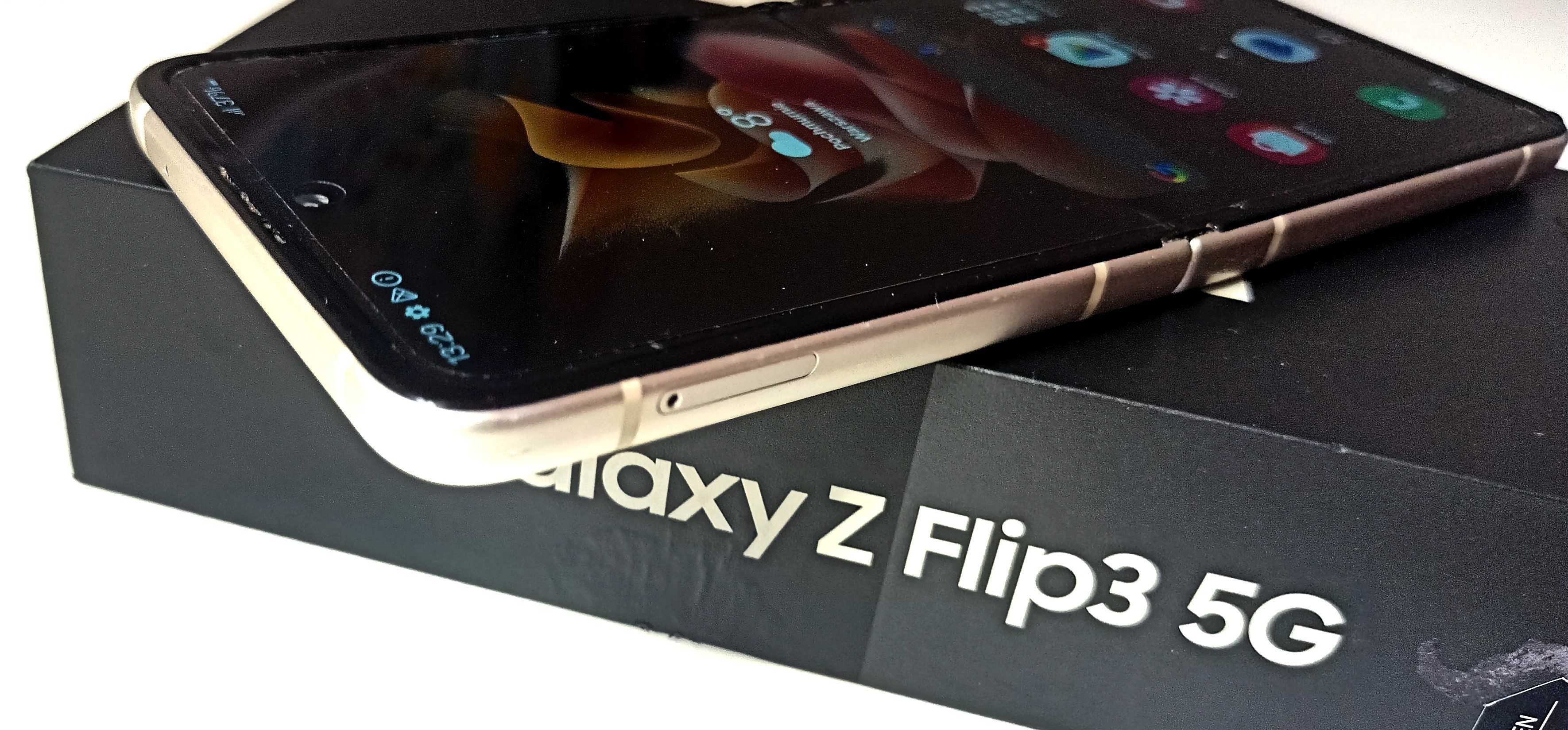 Flagowy Samsung Galaxy Z Flip3 5G Cream