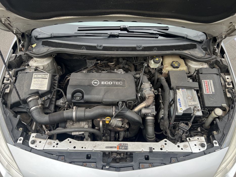 Opel Astra J 2011 1,7 CDTI