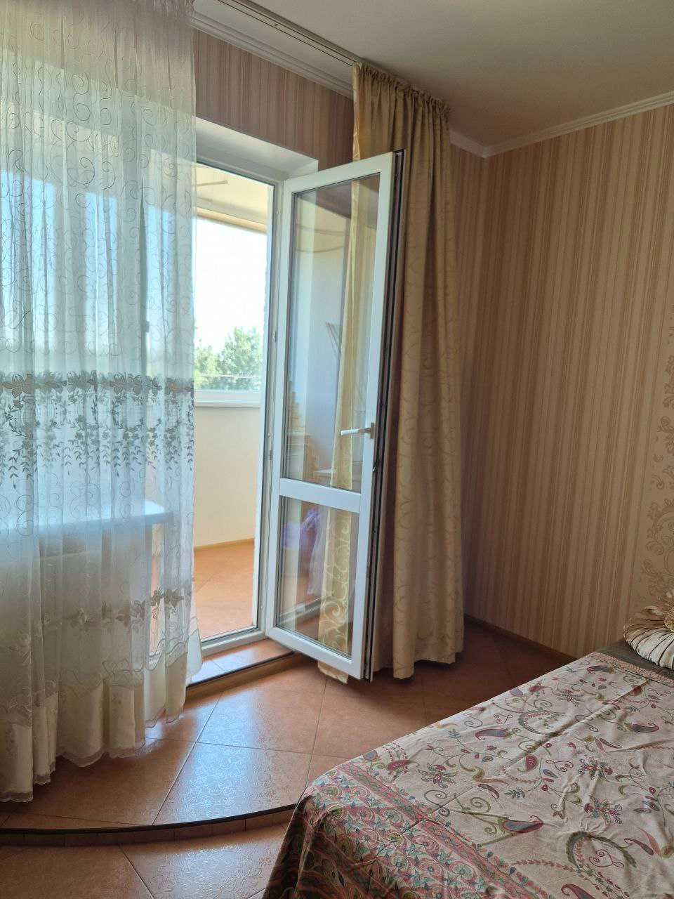 Продаж ВЕЛИКОЇ 2х кім квартири. В. Бизова (Якіра)