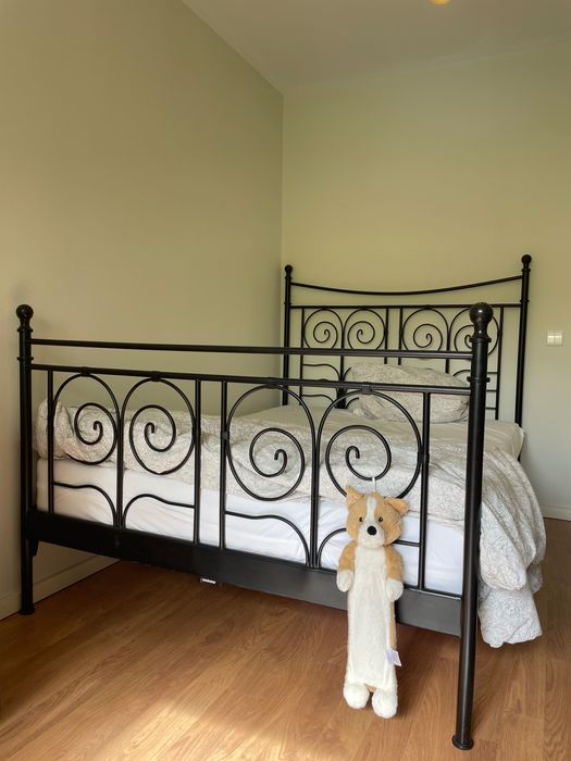 Cama Ikea Noresund 140x200 cm ,dois quadros de ripas 70x200 cm