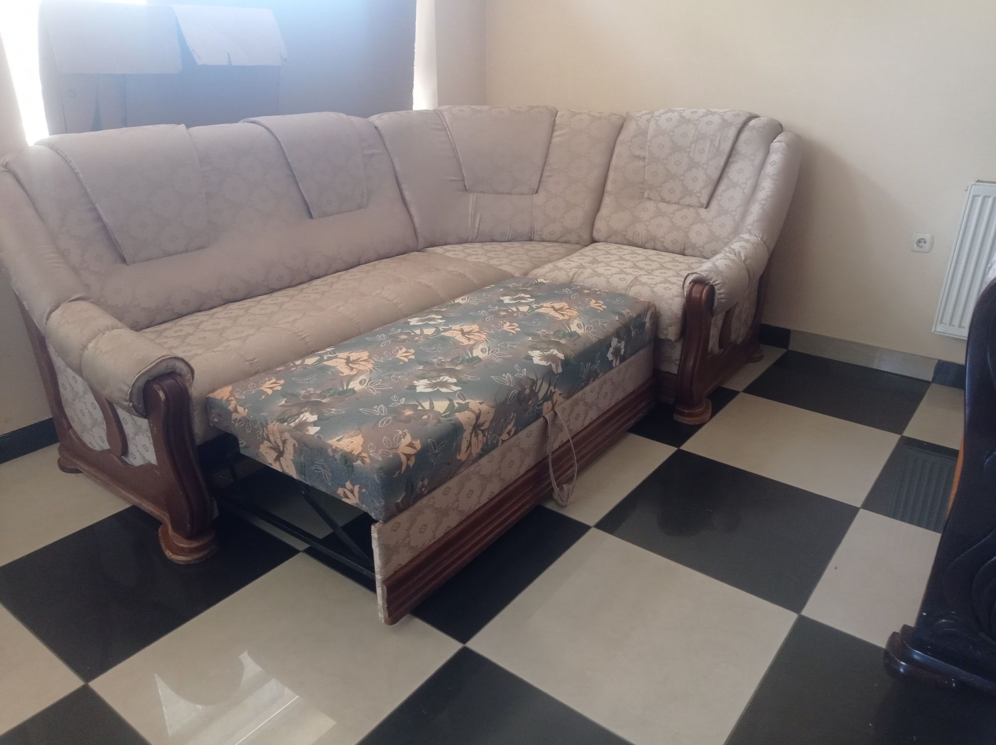 Продам Диван  розкладний кутовий в ідеальному стані
