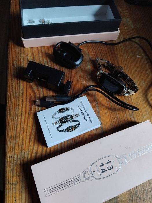 Комплект ремешок зарядка и др к смарт часам