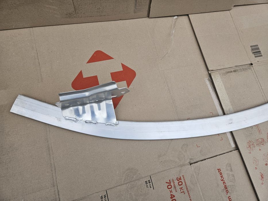 1084894-00-B Tesla model 3 сабля нижний усилитель