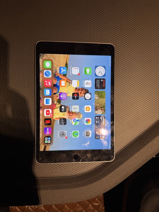 iPad mini 4 64GB szary