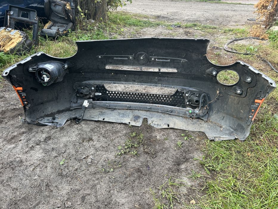 Fiat 500e 13-19r przedni zderzak przód grill halogen
