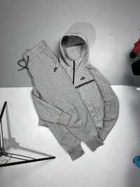 Оригіналий Жіночий Костюм Nike Tech Fleece