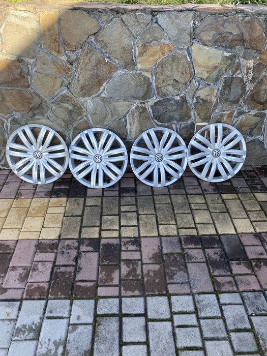 Продаю ковпаки на колеса