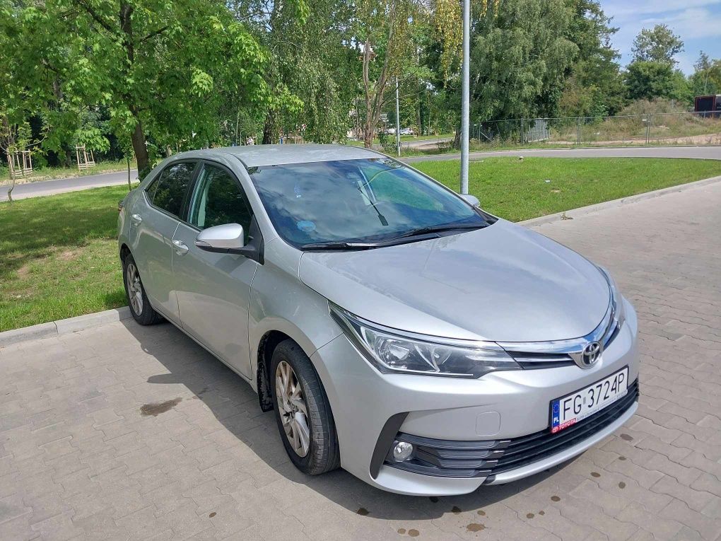 Toyota Corolla do wynajęcia/ auta osobowe do wynajęcia/ wypożyczalnia