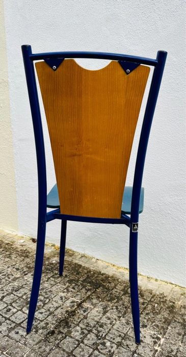 Cadeiras de madeira