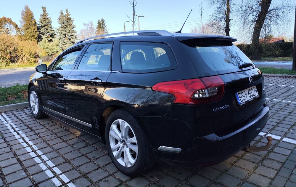 Citroen C5 x7/2011r/2.0HDI/manual/6biegów/db. wyposaż./bez pneumatyki