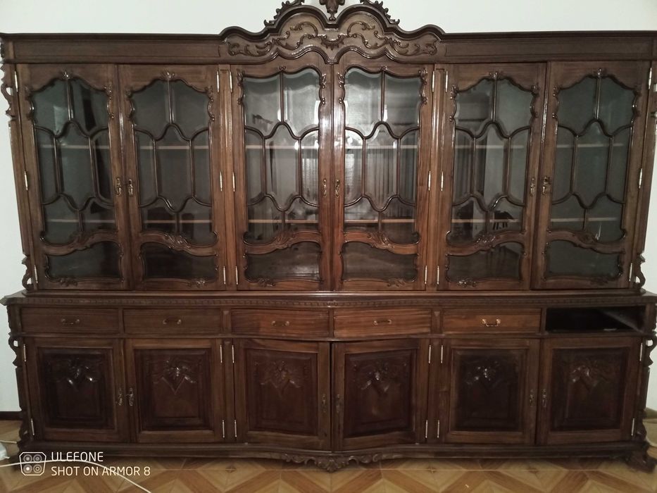 Móvel de sala em cereja