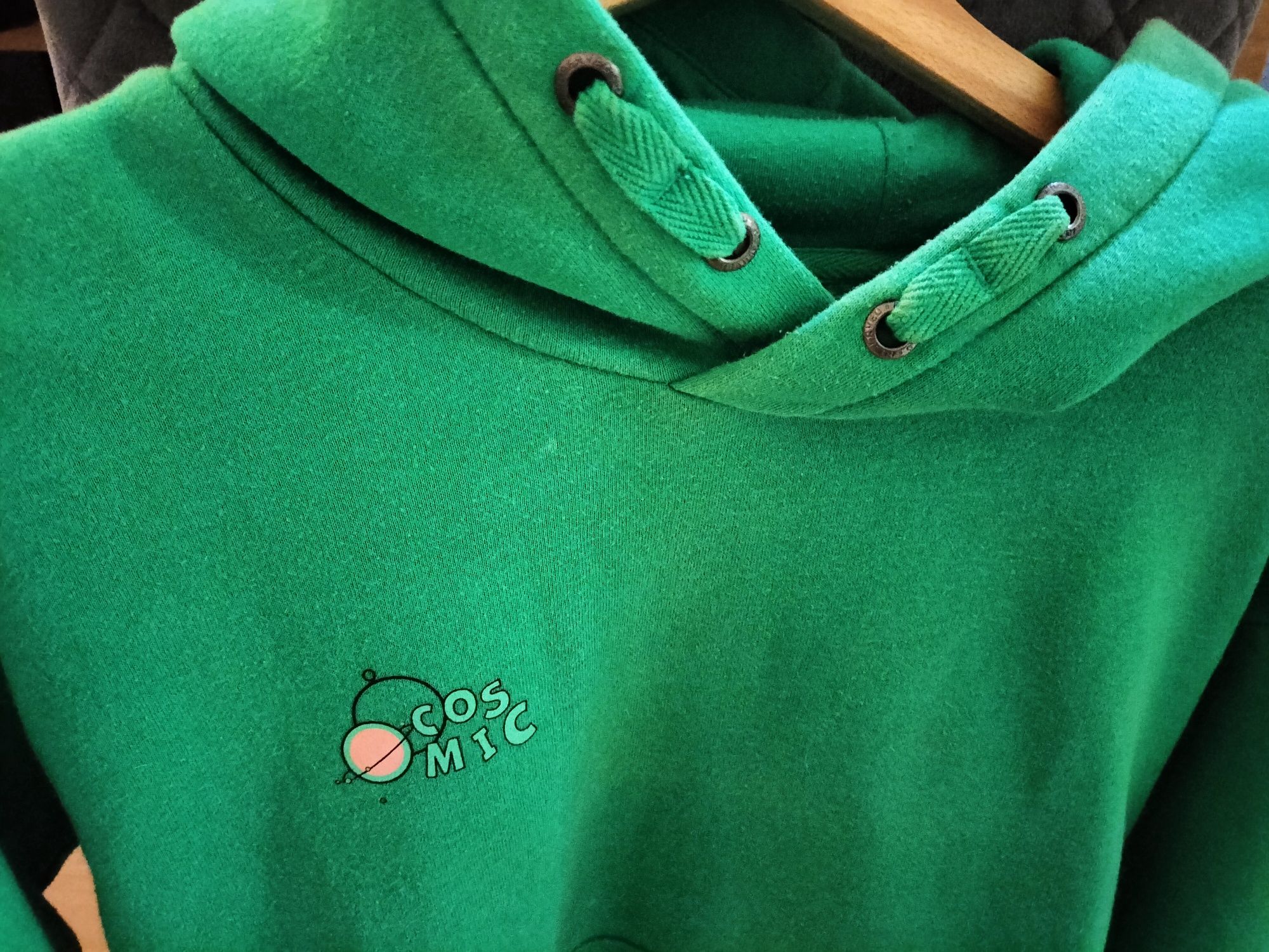Bluza młodzieżowa z kapturem RESERVED w rozm 146