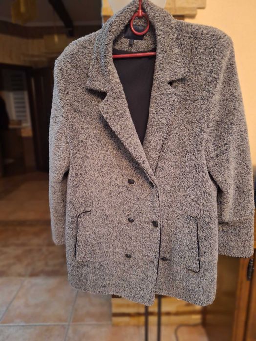 Продам жіноче демісезонне напівпальто, 42 евро  розм.