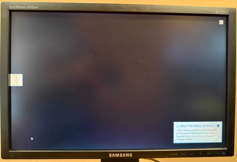Monitor Samsung 2043NW 20" LCD 1680x1050 16:10 VGA, stan BDB