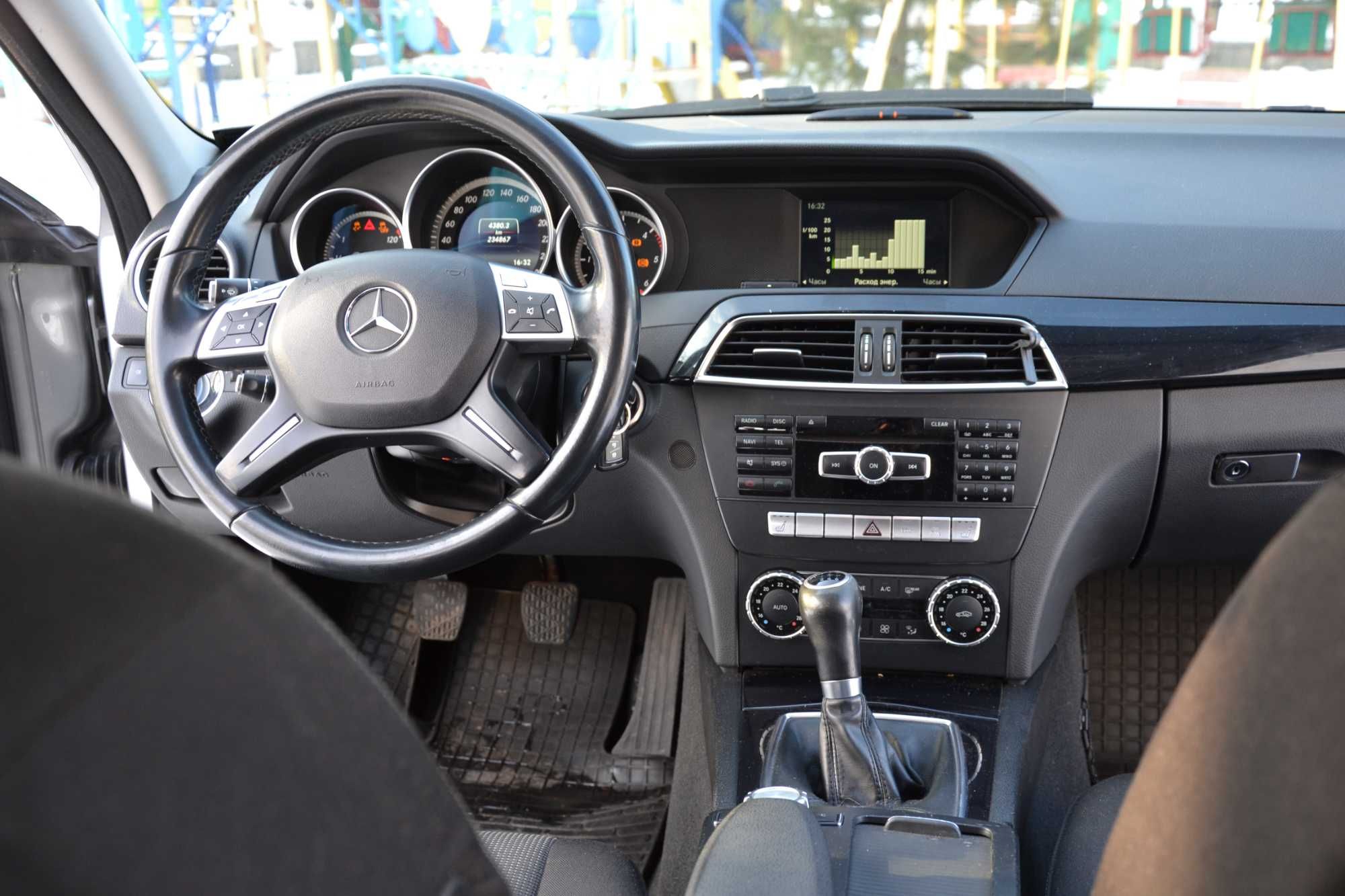Mercedes-Benz C-Class 2013