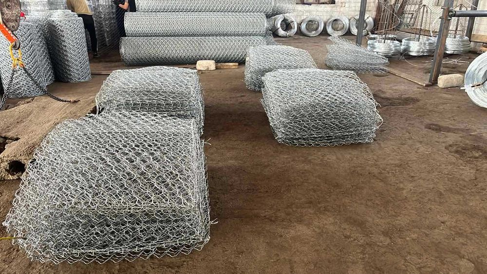 Габiони коробчасті плетені цинк для укріплення різні, сітка габіонна