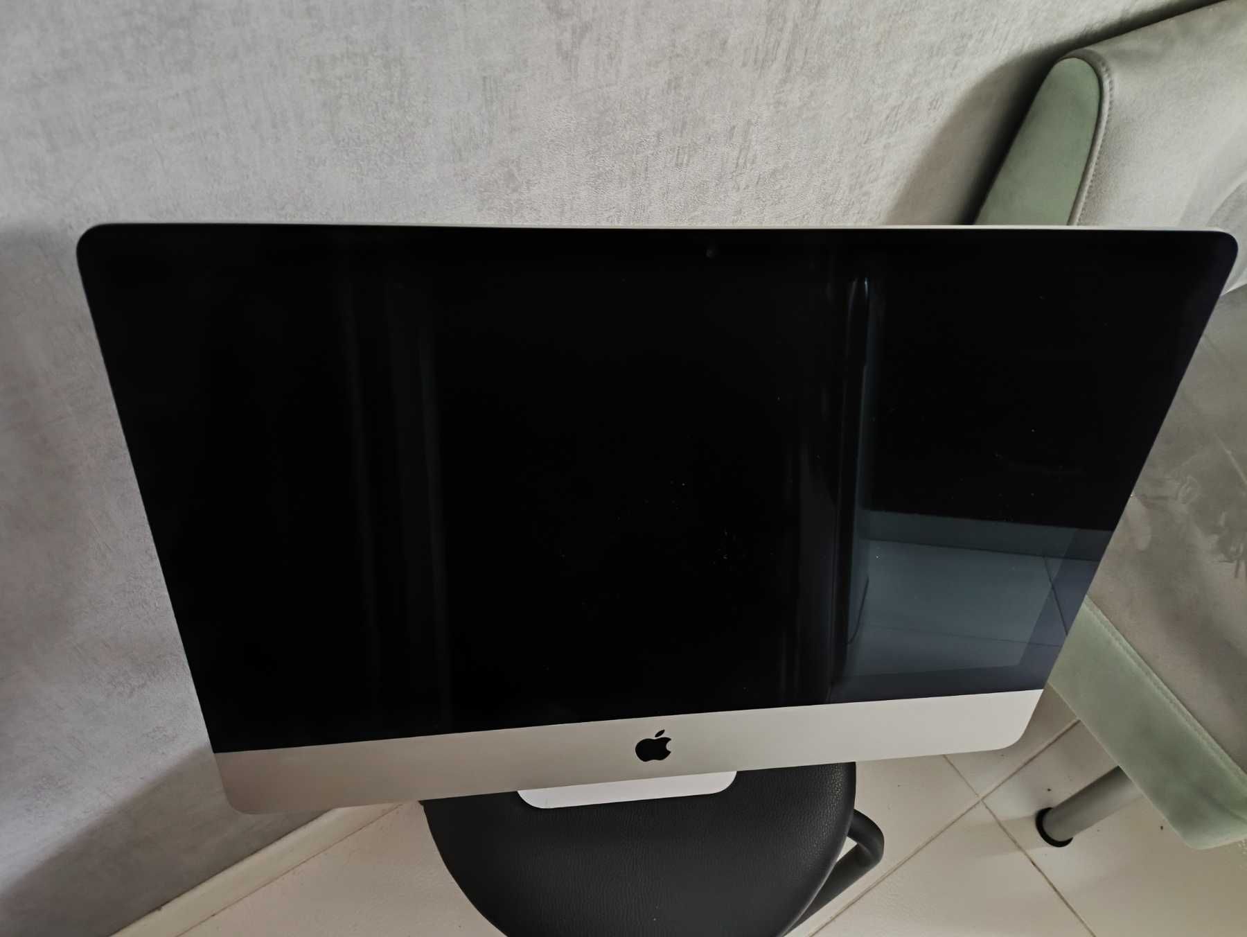 Apple iMac A1418 21.5" 2017 8gbRAM/1TB HDD 4K Retina