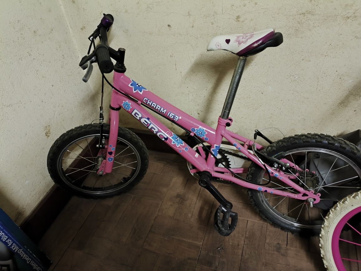 Vendo duas bicicletas de menina, roda 14