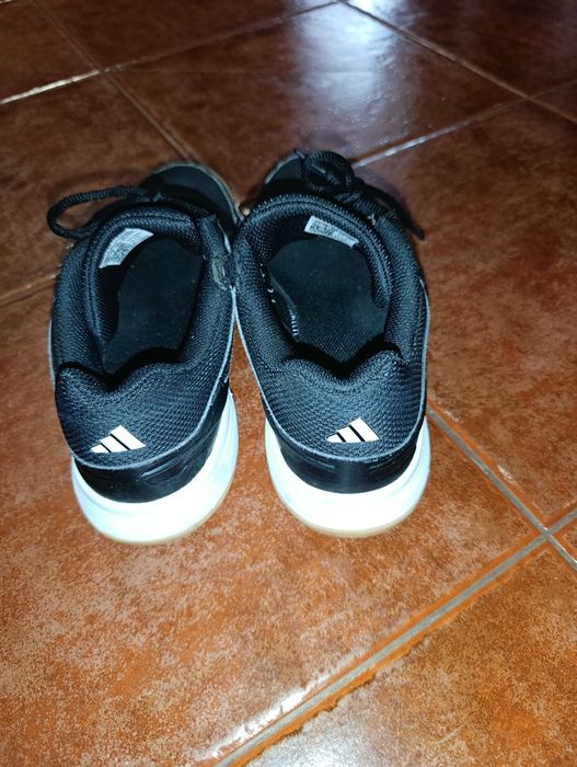 Sprzedam buty sportowe Adidas