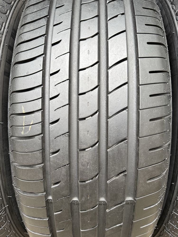 Літні шини 235/60 R18 Nexen NFera RU1 SUV 2шт. 7,8мм 99%