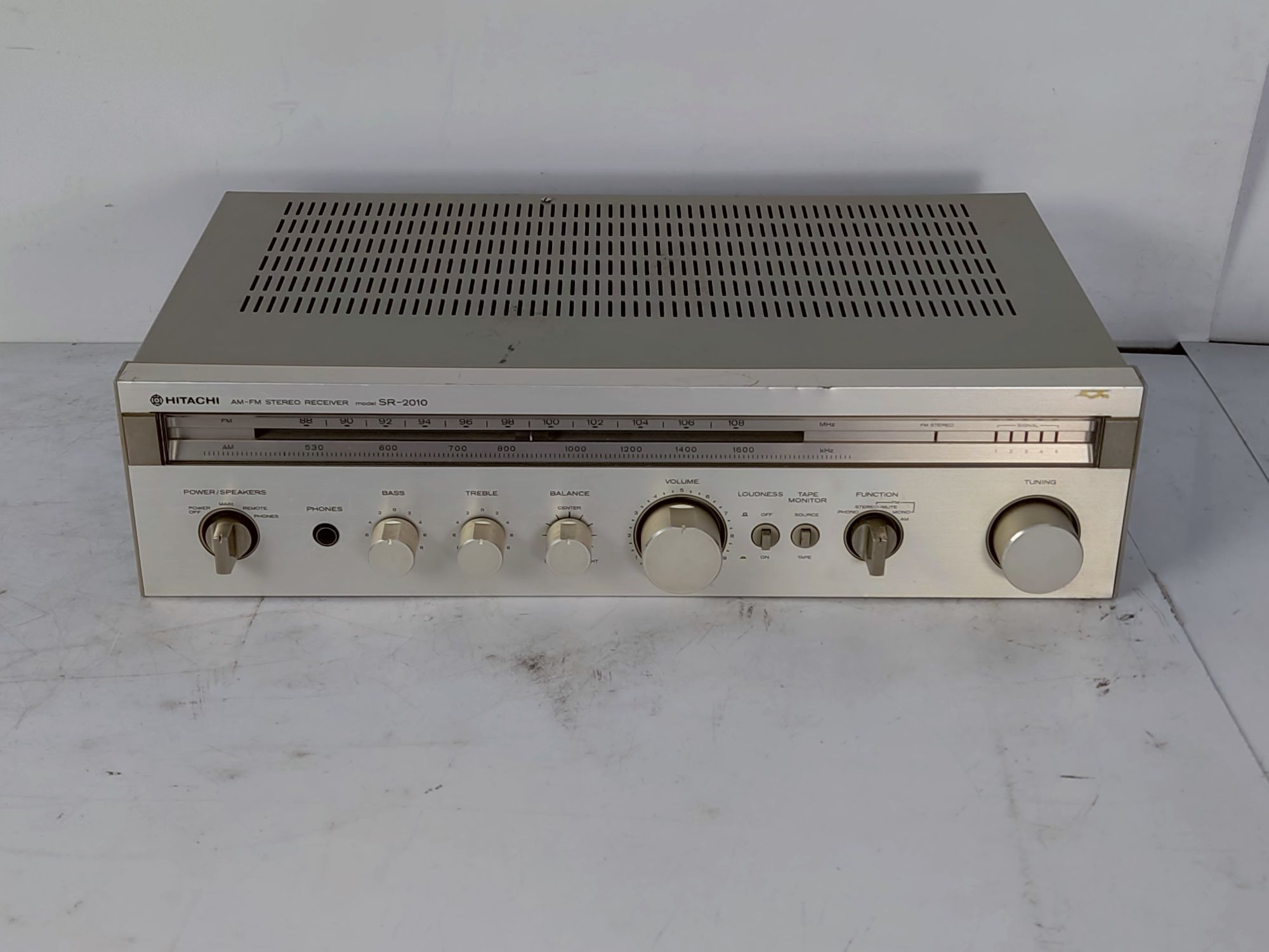 Wzmacniacz HITACHI SR 2010 amplituner Vintage Dobór audio 1979r Japan