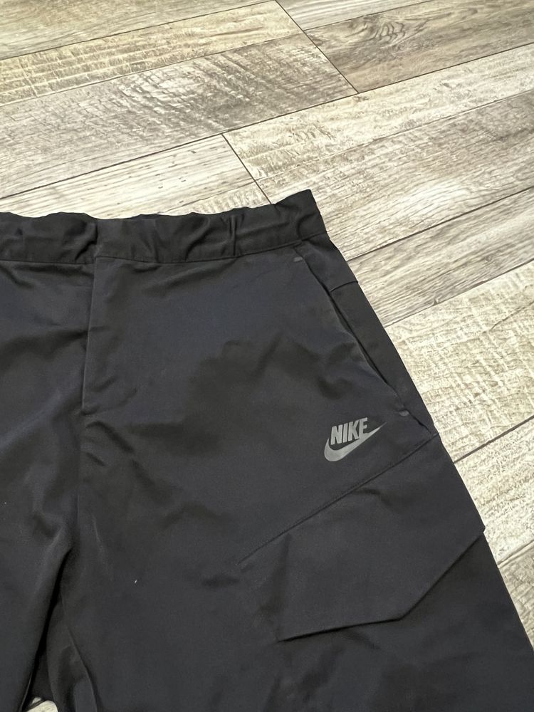 Штани Nike tech fleece