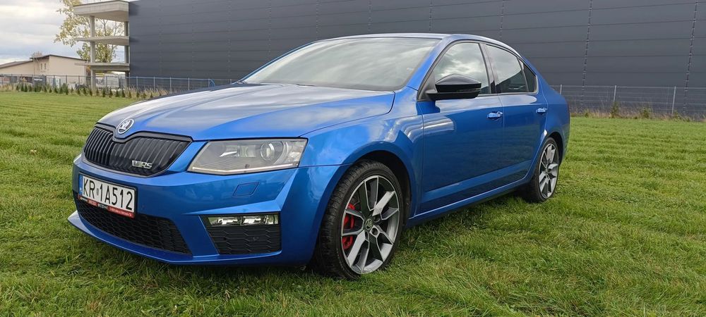 Skoda Octavia Skoda VRS 2,0 Turbo benzyna niski przebieg salon Polska