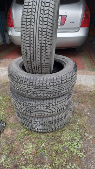 Yokohama aspec 215/60/r16  летняя