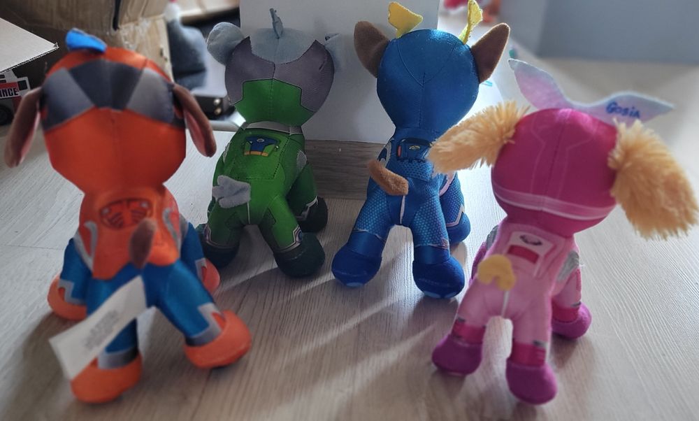 4 kosmo pieski Psi Patrol. Rocky, Chase, Skye, Zuma .Paw Patrol.