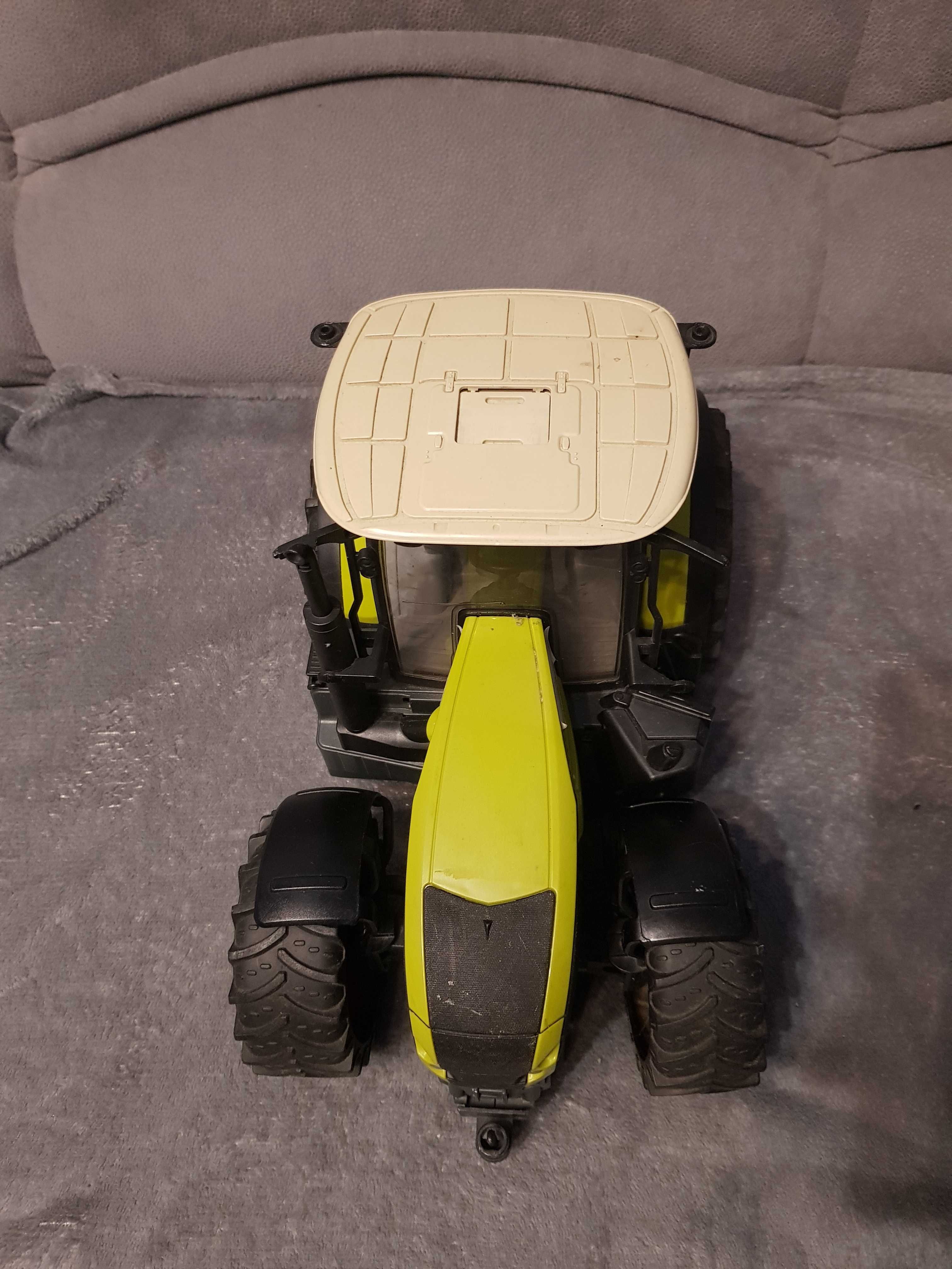Claas Axion 950 Bruder