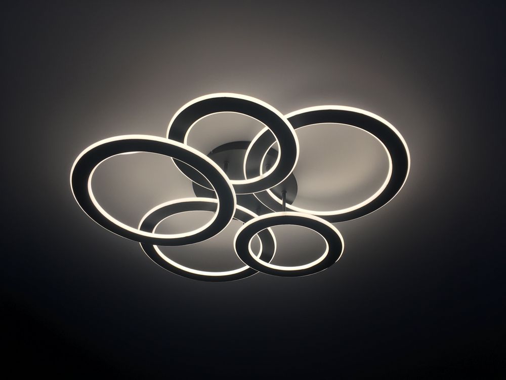 Lampa led Ohio piękna