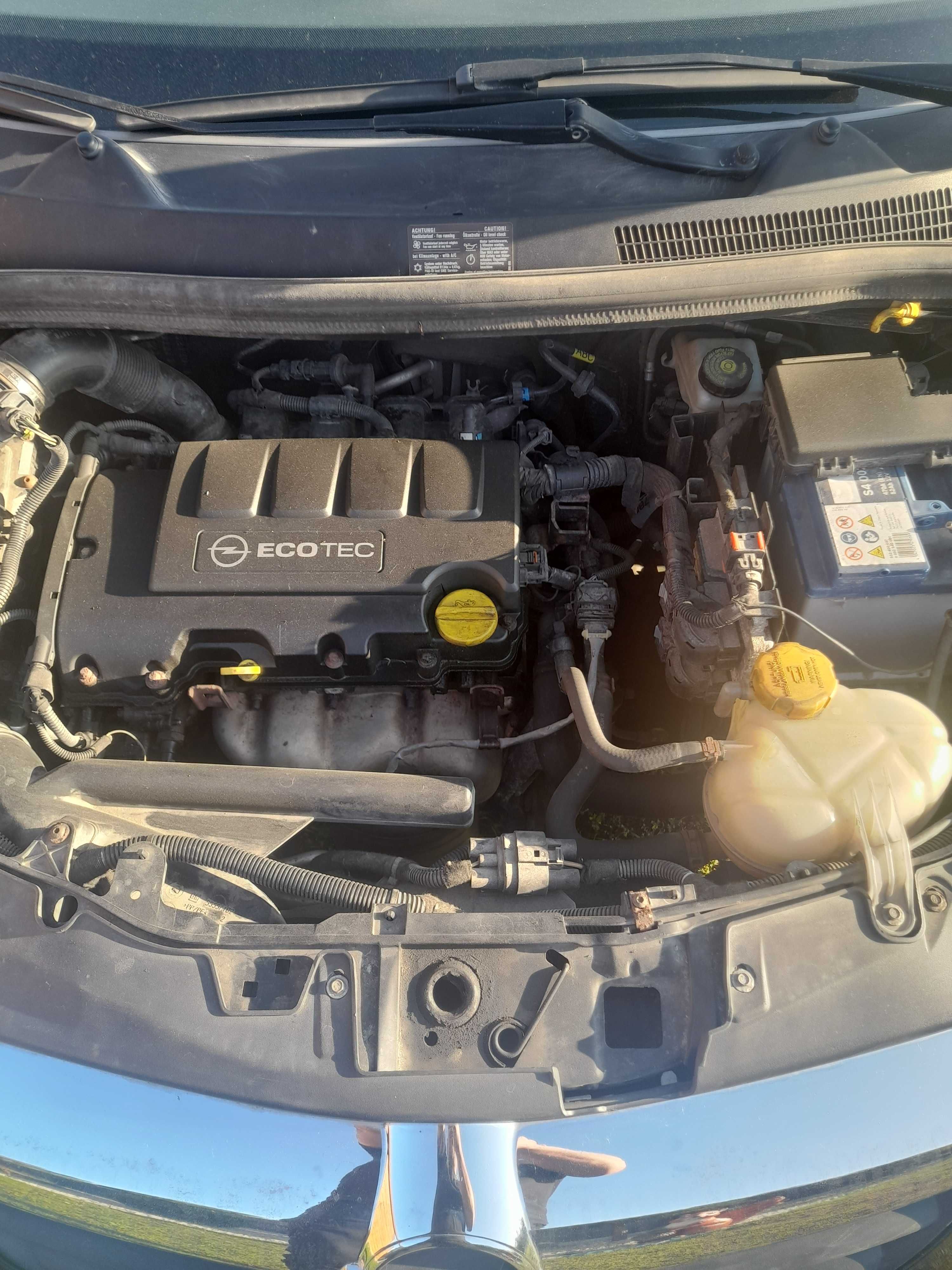 Opel corsa d 1.4 2010r