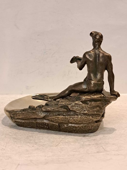 Бронзовая статуэтка Нимор, пепельница - Аквалангист - латунь.
