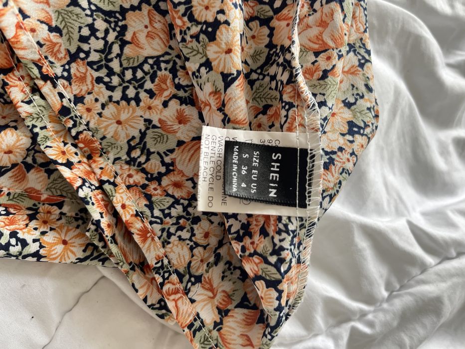 Długa damska sukienka w kwiaty S/M