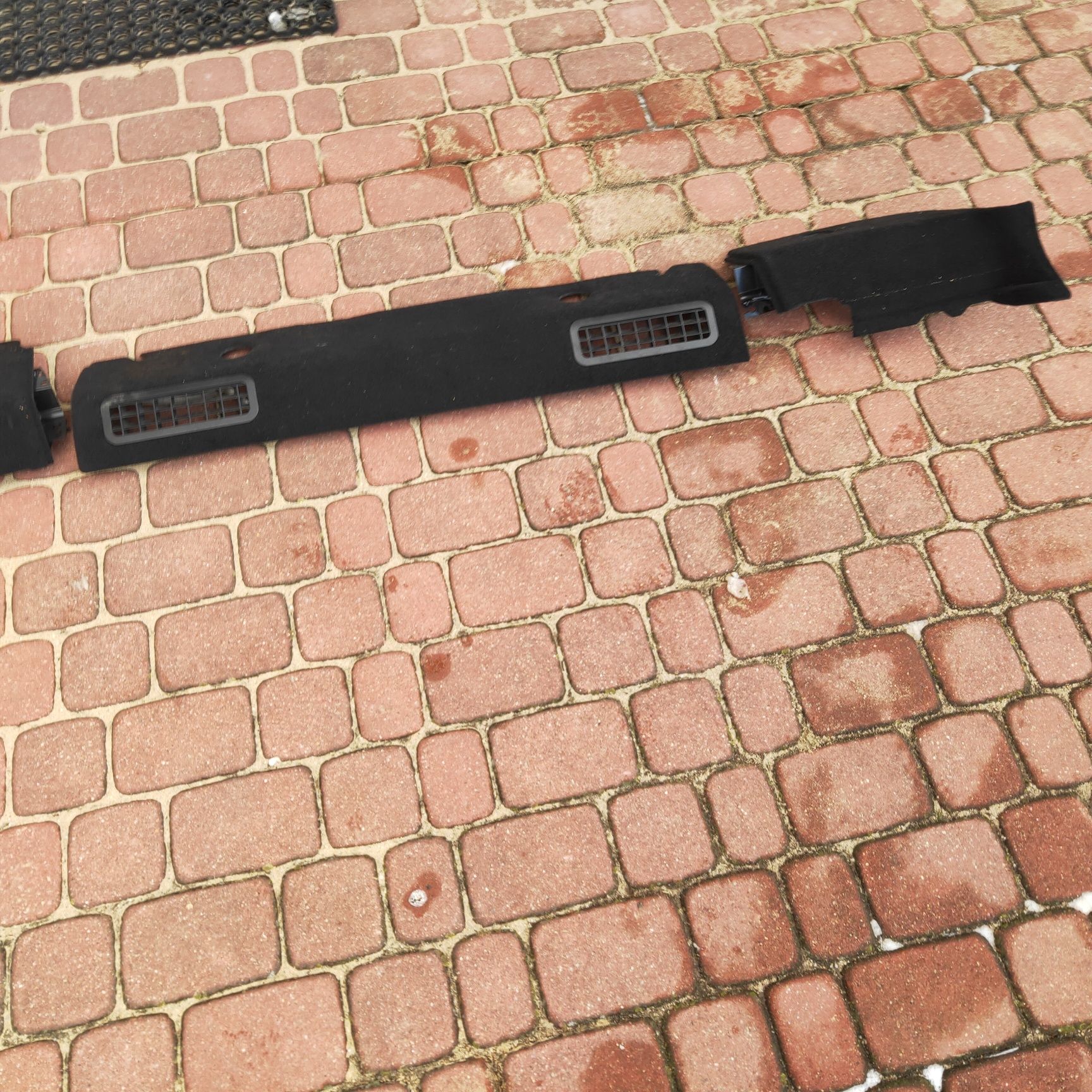 Osłona obudowa nadmuchu Vivaro B Trafic III 3 Spaceclass Materiał