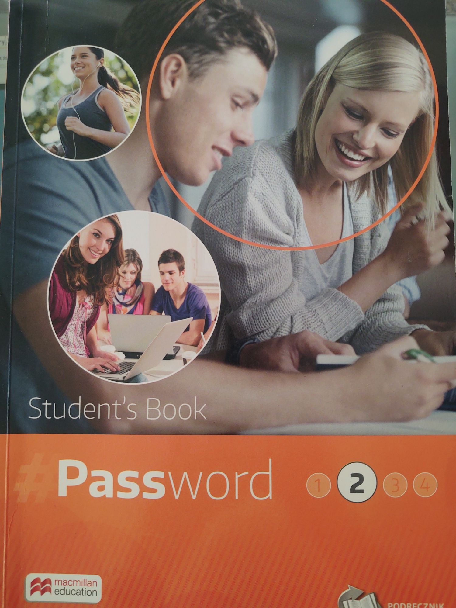 Password 2. Studenta Book