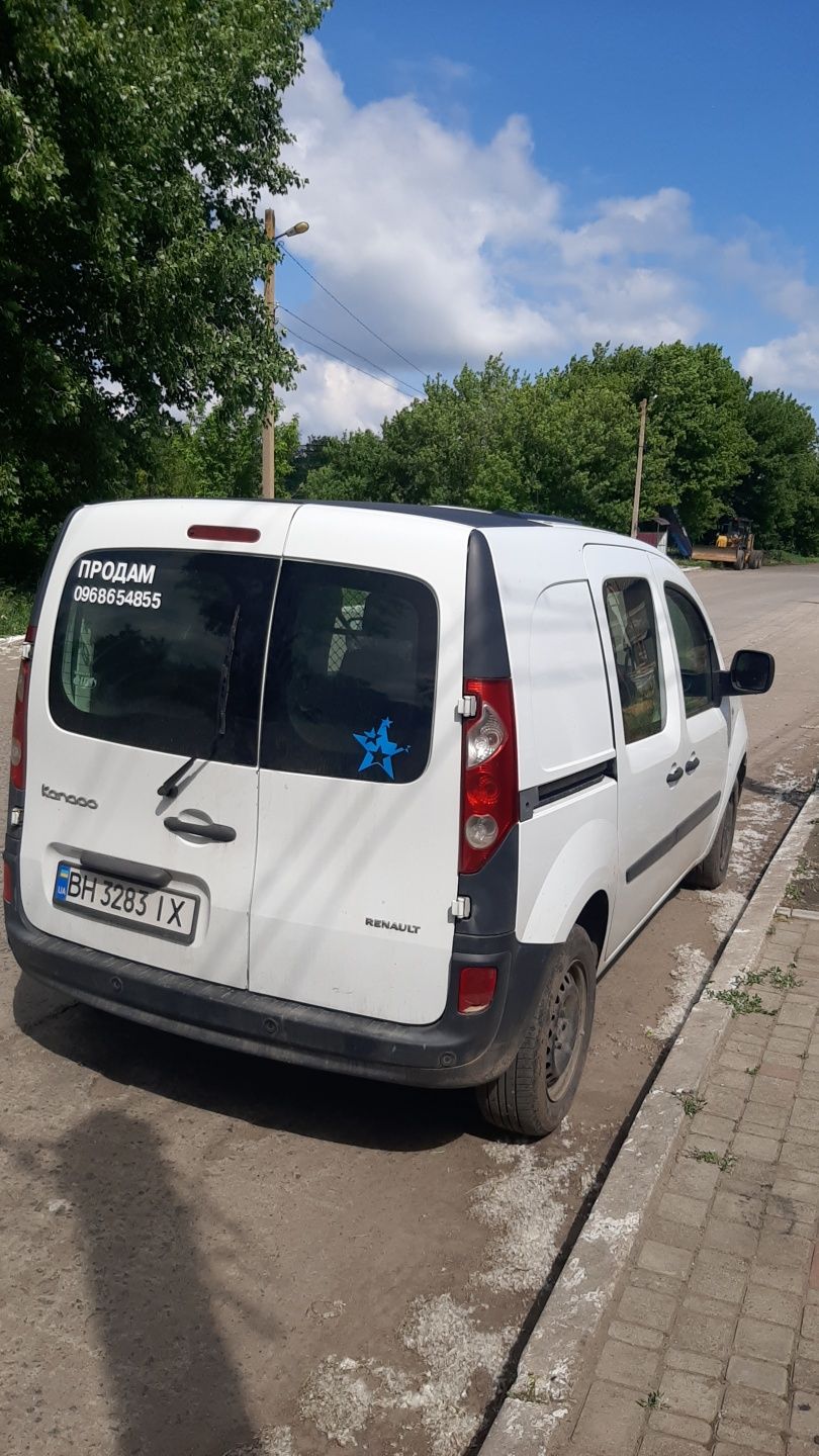 автомобіль Renault kangoo