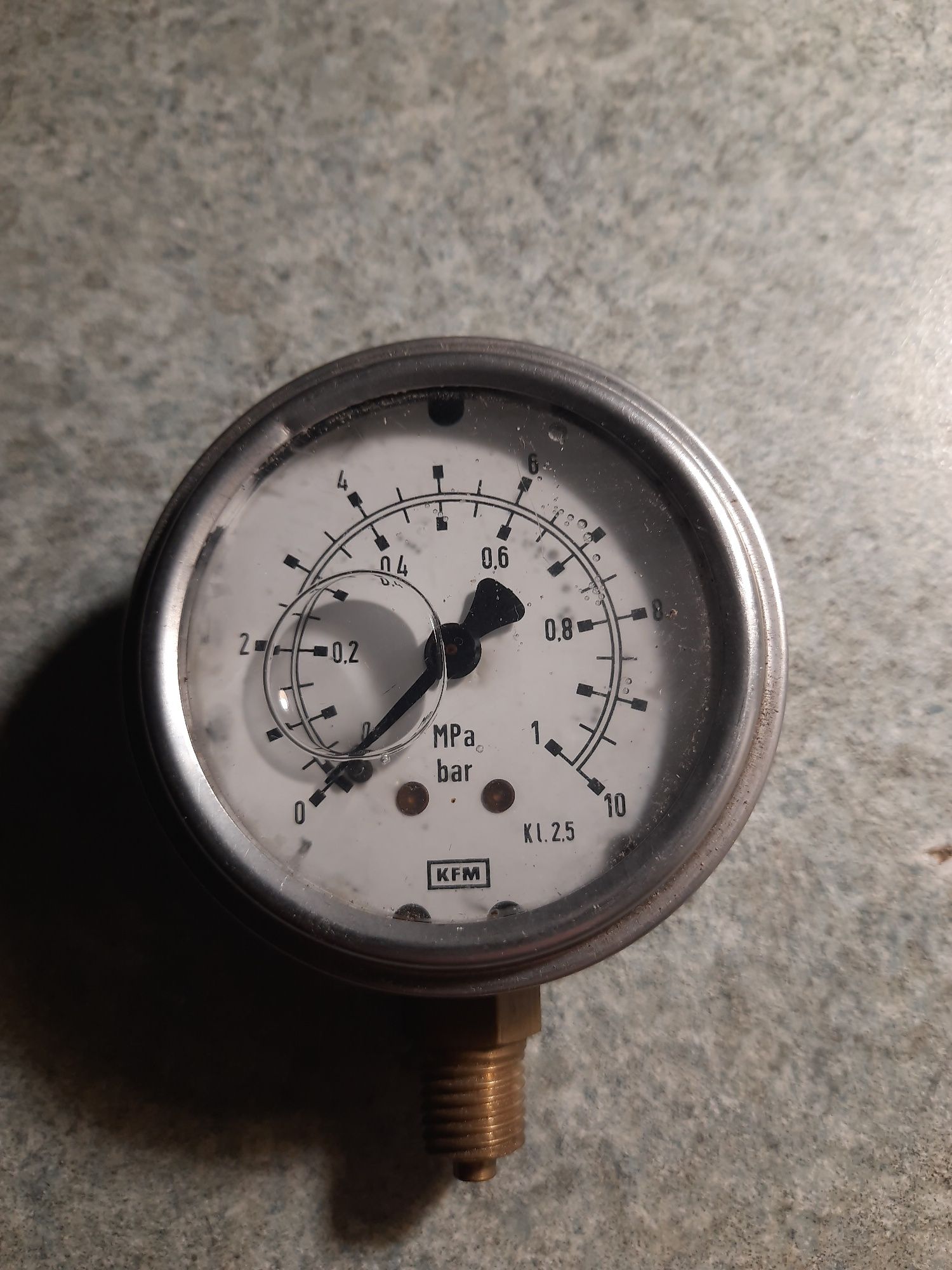 Sprzedam manometry