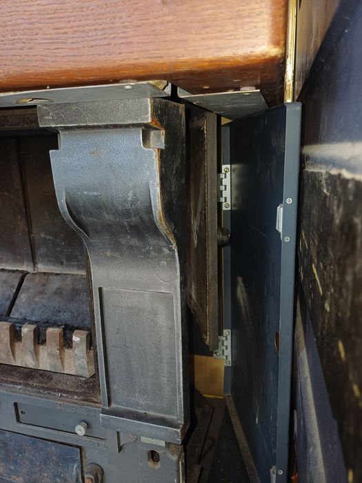 Чугунный камин.Буржуйка