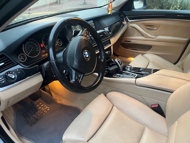 BMW 520 impecável