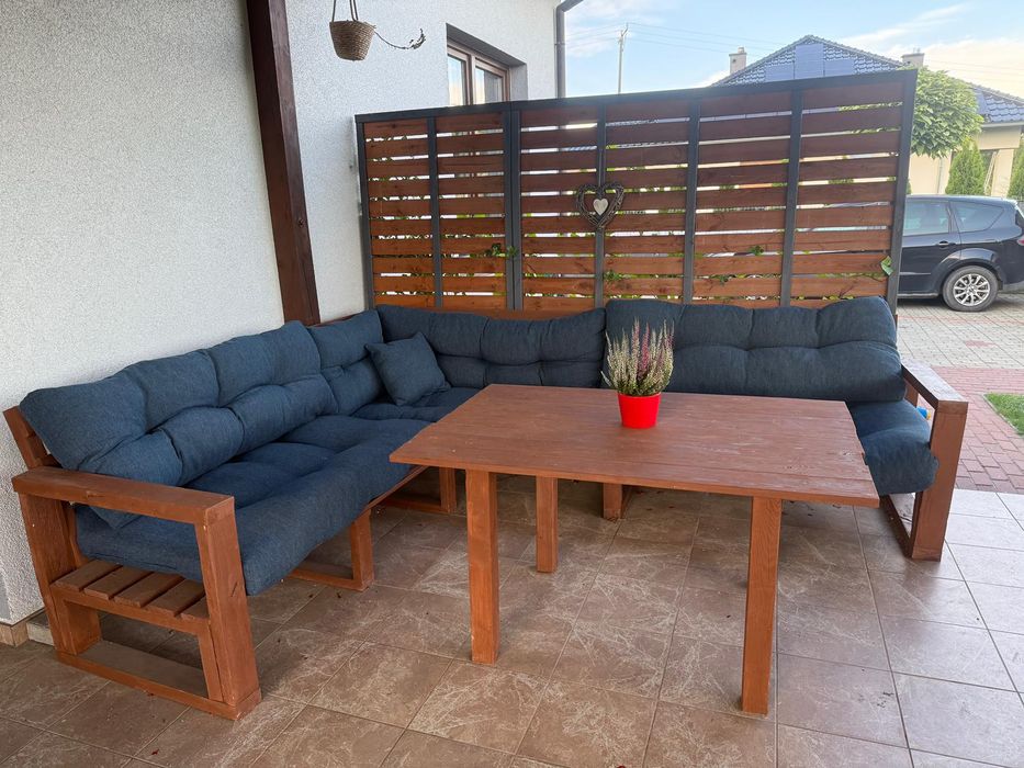 Narożnik ogrodowy meble ogrodowe tarasowe stół nowe poduszki.