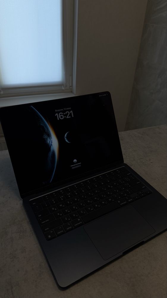 MacBook Air 13” M3 / 16 ГБ / 512 ГБ
