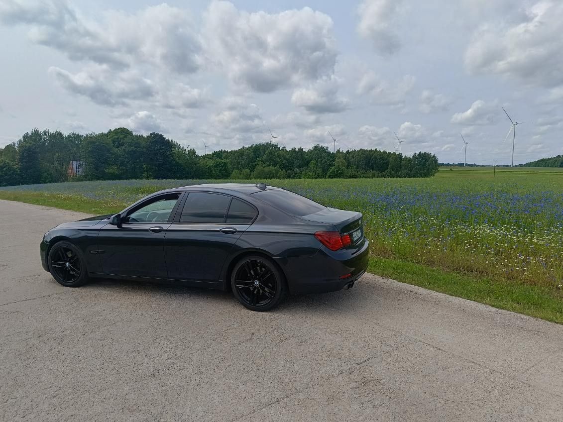 Sprzedam BMW F01 730d