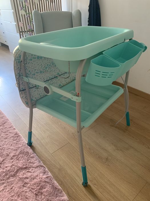 Banheira com trocador bebe