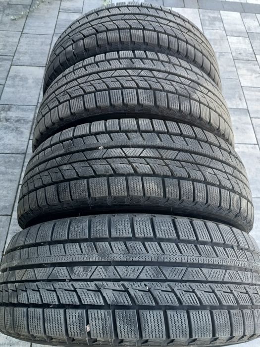 Opony zimowe z felgami Firemax FM805+ 16"