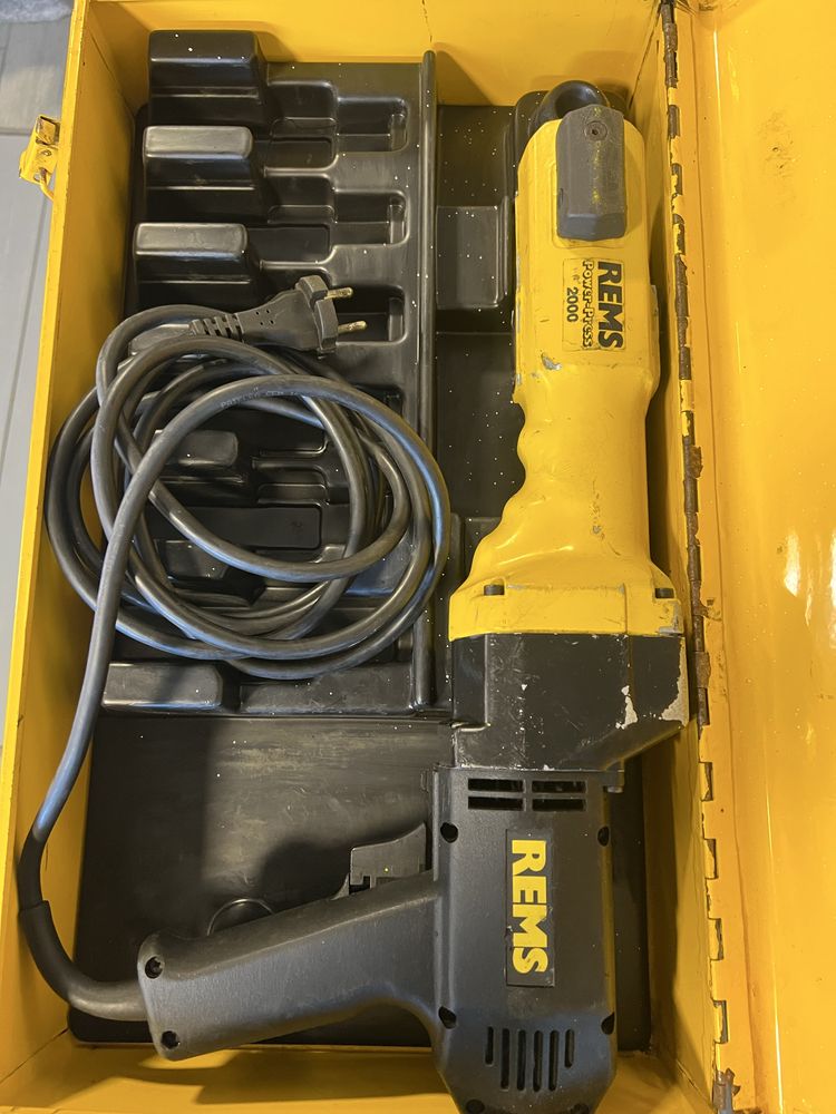 Zaciskarka do rur rems power press 2000