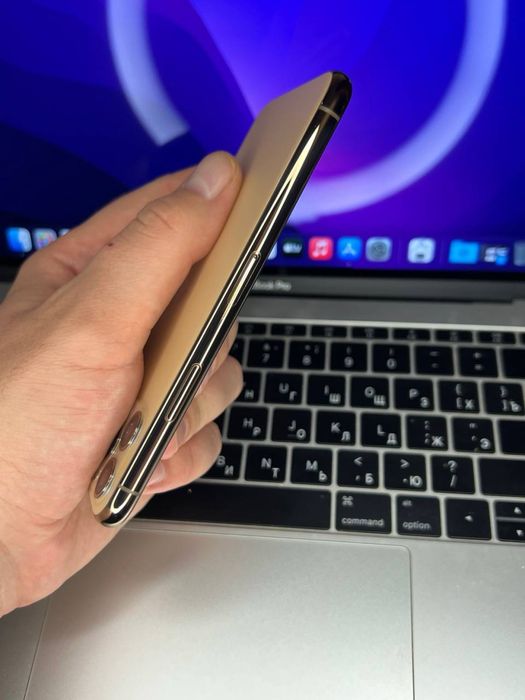 11 Pro 256Gb Gold Neverlock