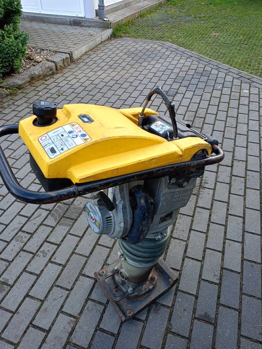 skoczek Wacker Nueson BS60-2