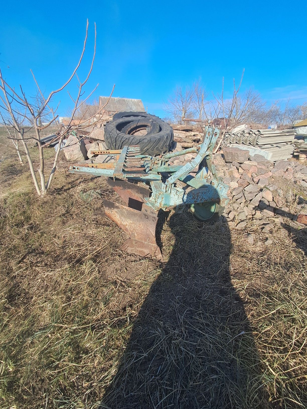 Плуг до мінітрактора