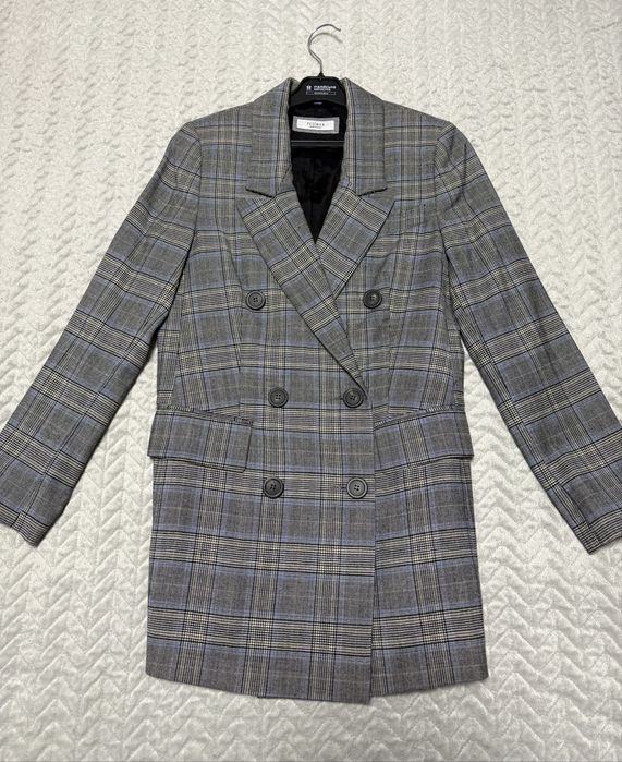 Шерстяной брючный костюм Peserico( штаны, пиджак)